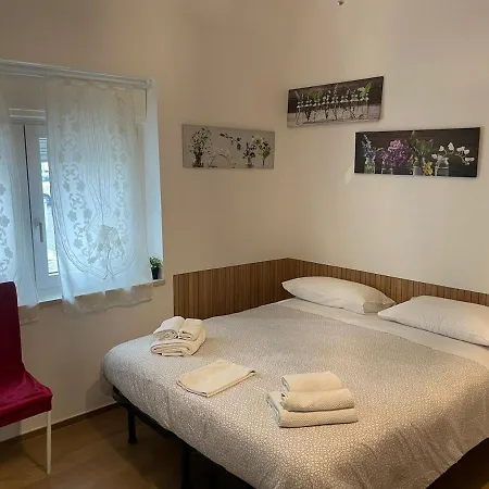 La Dimora Di Piccianello - Via Liguria 14 Casa vacanze *